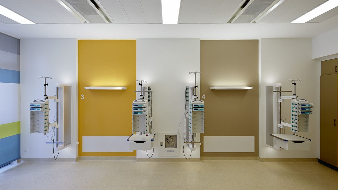 St. Vincenz-Krankenhaus Paderborn Leeres Krankenzimmer– Forbo Colorex